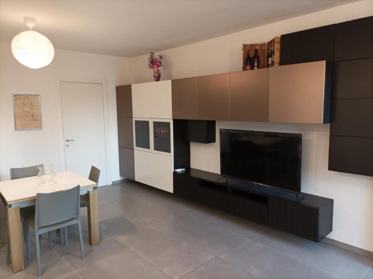 Caky'S House Appartement Desenzano del Garda Buitenkant foto