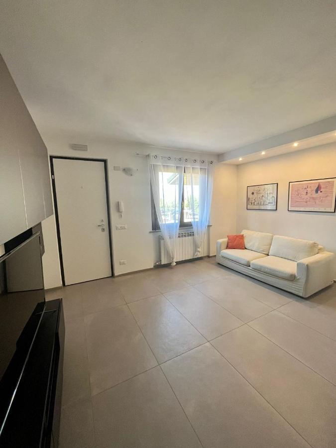 Caky'S House Appartement Desenzano del Garda Buitenkant foto