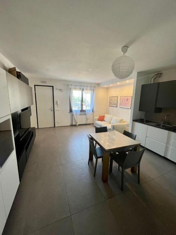 Caky'S House Appartement Desenzano del Garda Buitenkant foto